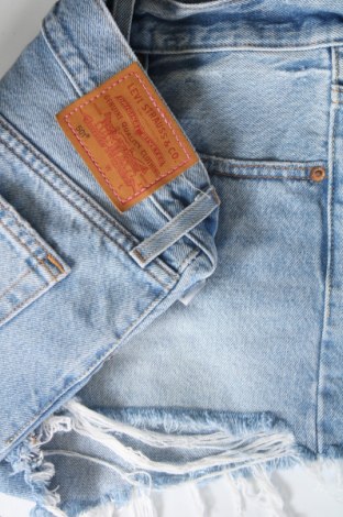 Γυναικείο κοντό παντελόνι Levi's, Μέγεθος S, Χρώμα Μπλέ, Τιμή 25,06 €