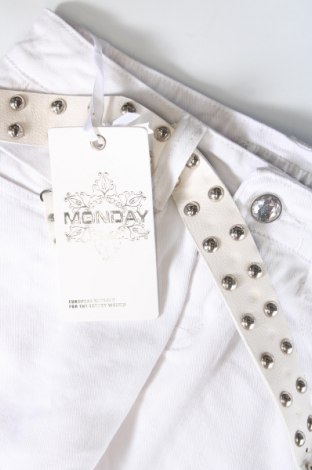 Dámske kraťasy  Monday Denim, Veľkosť M, Farba Biela, Cena  41,95 €