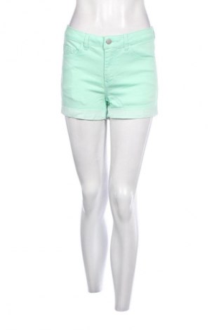 Damen Shorts Pieces, Größe M, Farbe Grün, Preis € 4,99