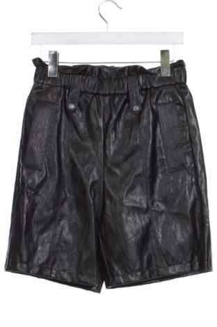 Pantaloni scurți de femei Pinko, Mărime XXS, Culoare Negru, Preț 271,38 Lei