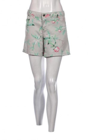 Γυναικείο κοντό παντελόνι Takko Fashion, Μέγεθος L, Χρώμα Πολύχρωμο, Τιμή 11,29 €