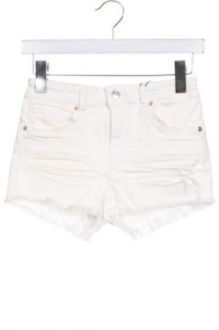 Дамски къс панталон Tally Weijl, Размер S, Цвят Бял, Цена 15,81 лв.