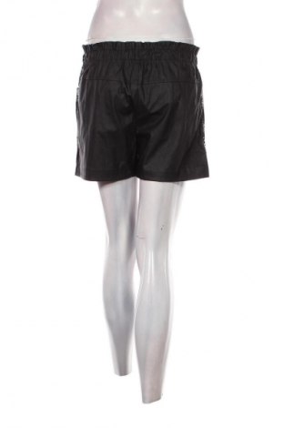 Damen Shorts Terra di Siena, Größe S, Farbe Schwarz, Preis 5,99 €