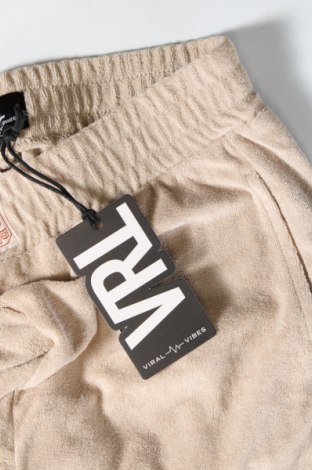 Damen Shorts Viral Vibes, Größe S, Farbe Beige, Preis € 7,99