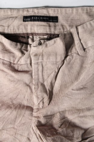 Pantaloni scurți de femei Zara, Mărime M, Culoare Bej, Preț 65,79 Lei