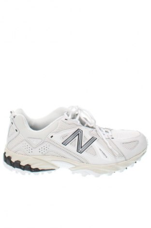 Obuwie damskie New Balance, Rozmiar 40, Kolor Biały, Cena 351,71 zł