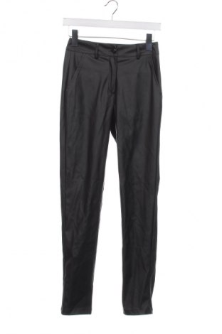 Pantaloni de femei, Mărime XS, Culoare Negru, Preț 14,99 Lei