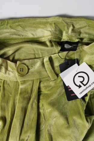 Damenhose, Größe M, Farbe Grün, Preis € 5,49