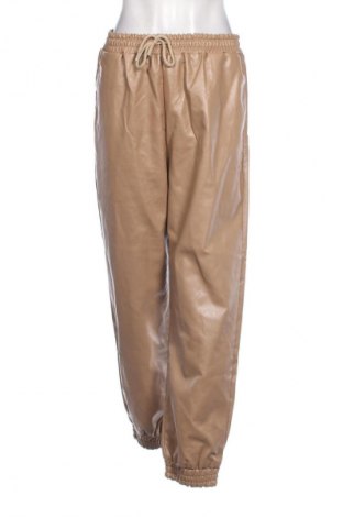 Damenhose Boohoo, Größe M, Farbe Beige, Preis 15,32 €