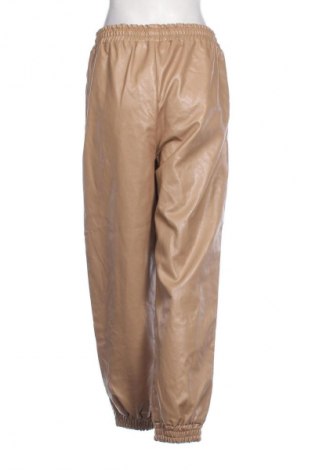 Damenhose Boohoo, Größe M, Farbe Beige, Preis 15,32 €