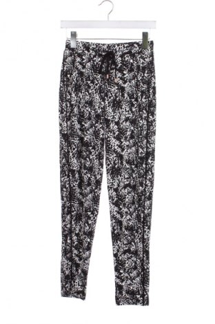 Γυναικείο παντελόνι F&F, Μέγεθος XS, Χρώμα Μαύρο, Τιμή 8,79 €