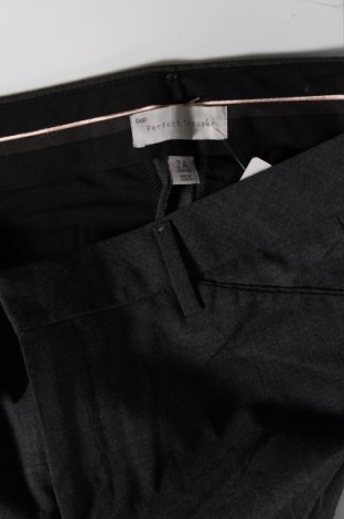 Damenhose Gap, Größe M, Farbe Grau, Preis € 3,99