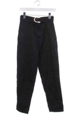 Pantaloni de femei Guess, Mărime S, Culoare Negru, Preț 189,52 Lei