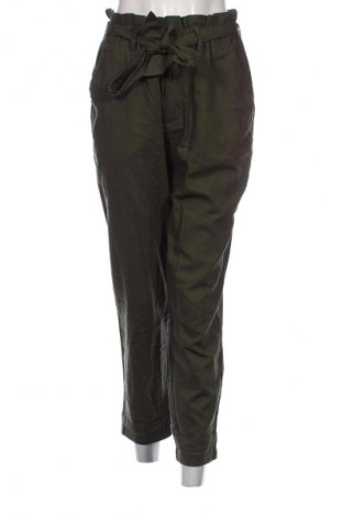 Pantaloni de femei Reserved, Mărime S, Culoare Verde, Preț 44,99 Lei