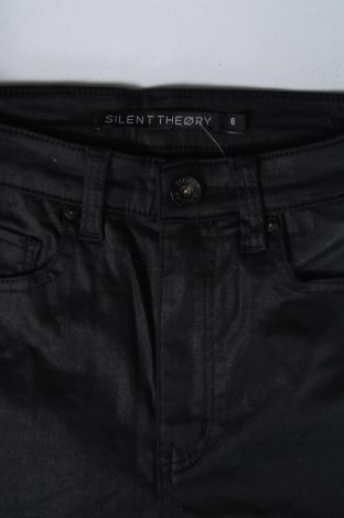 Pantaloni de femei Silent Theory, Mărime XS, Culoare Negru, Preț 15,99 Lei