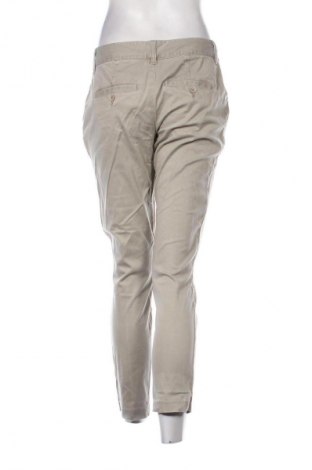 Pantaloni de femei United Colors Of Benetton, Mărime M, Culoare Bej, Preț 67,99 Lei