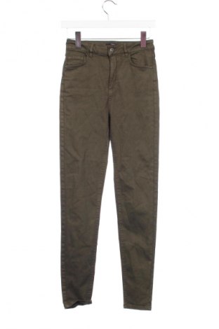 Pantaloni de femei Yfl Reserved, Mărime S, Culoare Verde, Preț 25,51 Lei