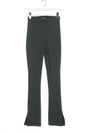 Pantaloni de femei Zara, Mărime XS, Culoare Verde, Preț 35,53 Lei