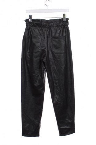 Pantaloni de femei Zara, Mărime XS, Culoare Negru, Preț 31,99 Lei