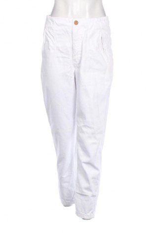 Pantaloni de femei Zara, Mărime M, Culoare Alb, Preț 41,40 Lei