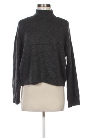 Дамски пуловер Bershka, Размер XS, Цвят Сив, Цена 15,08 лв.