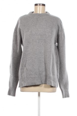 Дамски пуловер Dan Fox X About You, Размер XL, Цвят Сив, Цена 55,80 лв.