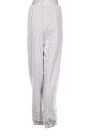 Pantaloni trening de femei Adidas Originals, Mărime 4XL, Culoare Gri, Preț 305,92 Lei