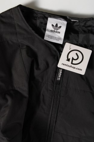 Дамско яке Adidas Originals, Размер L, Цвят Черен, Цена 89,00 лв.