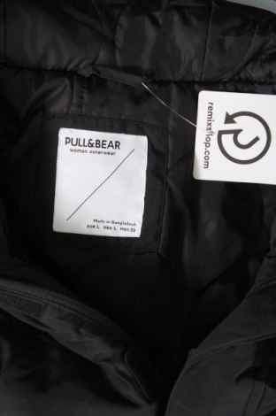 Dámská bunda  Pull&Bear, Velikost L, Barva Černá, Cena  925,00 Kč