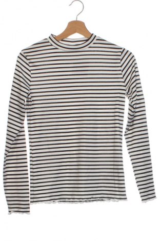 Παιδική μπλούζα Yfk, Μέγεθος 12-13y/ 158-164 εκ., Χρώμα Πολύχρωμο, Τιμή 3,60 €