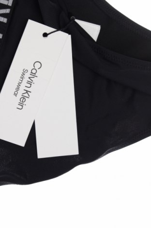 Strój kąpielowy dziecięcy Calvin Klein Swimwear, Rozmiar 12-13y/ 158-164 cm, Kolor Czarny, Cena 82,99 zł