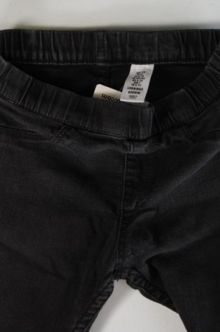 Dziecięce jeansy H&M, Rozmiar 5-6y/ 116-122 cm, Kolor Czarny, Cena 45,99 zł