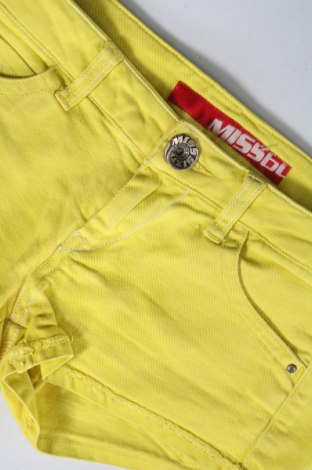 Kinder Shorts Miss Sixty, Größe 12-13y/ 158-164 cm, Farbe Gelb, Preis € 5,99