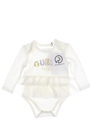 Gyerek body Guess, Méret 2-3m / 56-62 cm, Szín Fehér, Ár 7 326 Ft