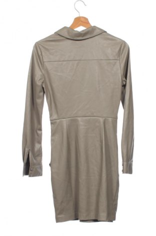 Lederkleid Guess, Größe S, Farbe Beige, Preis 16,99 €