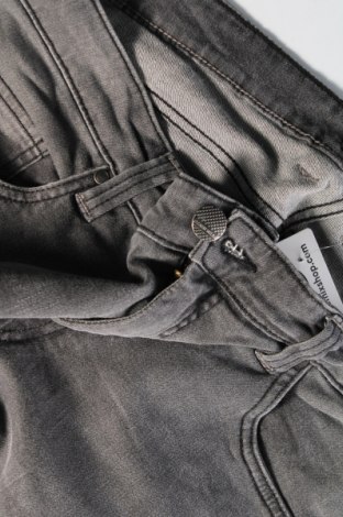 Herren Jeans, Größe XL, Farbe Grau, Preis 7,49 €