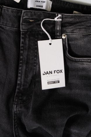 Herren Jeans Dan Fox X About You, Größe M, Farbe Grau, Preis 17,49 €