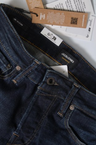 Męskie jeansy Jack & Jones, Rozmiar S, Kolor Niebieski, Cena 70,99 zł