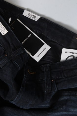 Męskie jeansy Jack & Jones, Rozmiar M, Kolor Niebieski, Cena 64,99 zł