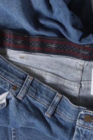 Męskie jeansy Wrangler, Rozmiar XXL, Kolor Niebieski, Cena 131,99 zł