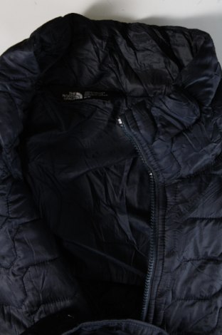 Vestă de bărbați The North Face, Mărime M, Culoare Albastru, Preț 470,39 Lei