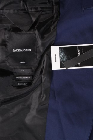 Męski garnitur Jack & Jones, Rozmiar M, Kolor Niebieski, Cena 388,99 zł