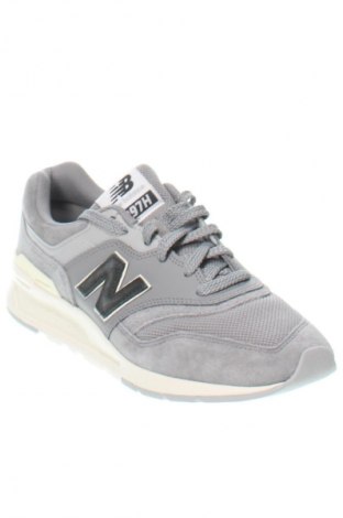 Încălțăminte bărbătească New Balance, Mărime 41, Culoare Gri, Preț 531,58 Lei