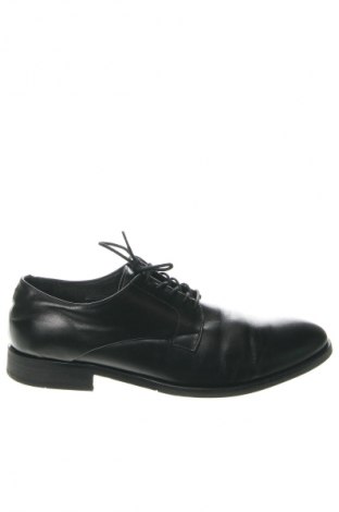 Мъжки обувки Shoe The Bear, Размер 44, Цвят Черен, Цена 152,60 лв.