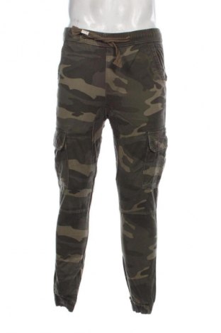 Pantaloni de bărbați Abercrombie & Fitch, Mărime M, Culoare Multicolor, Preț 253,29 Lei