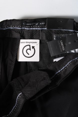 Pantaloni de bărbați Target, Mărime L, Culoare Negru, Preț 27,99 Lei