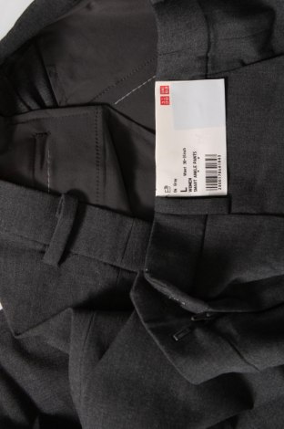 Pantaloni de bărbați Uniqlo, Mărime M, Culoare Gri, Preț 45,99 Lei