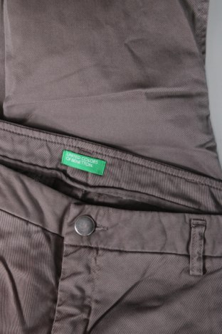 Pantaloni de bărbați United Colors Of Benetton, Mărime S, Culoare Gri, Preț 24,49 Lei