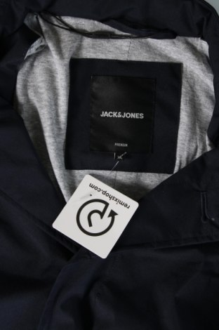 Geacă de bărbati Jack & Jones, Mărime XL, Culoare Albastru, Preț 434,21 Lei