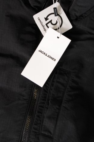 Geacă de bărbati Jack & Jones, Mărime S, Culoare Negru, Preț 217,49 Lei